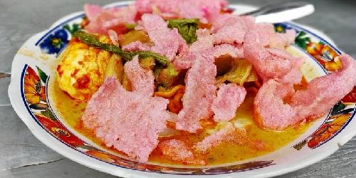 Katupek Gulai Paku