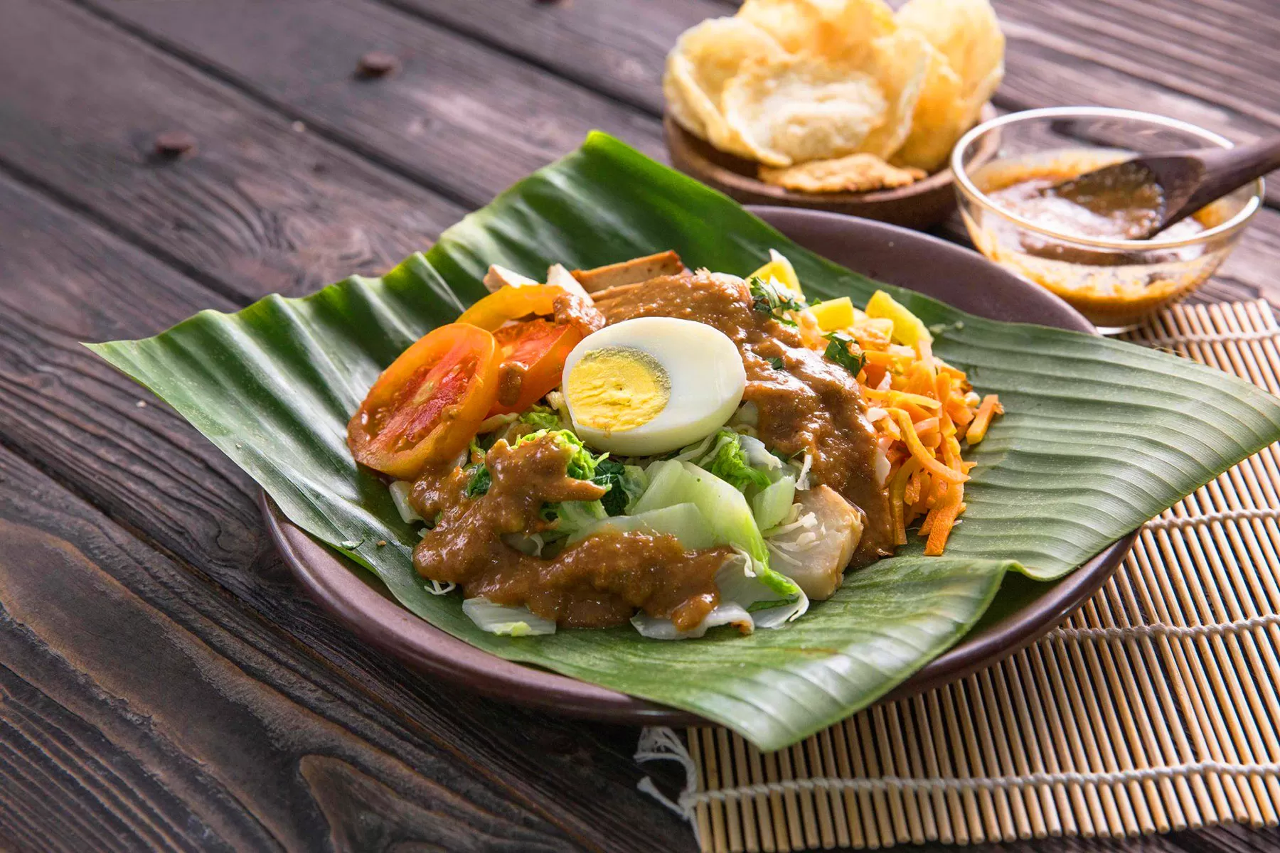 Gado-Gado Betawi: Sejarah dan Filosofi di Balik Hidangan Legendaris
