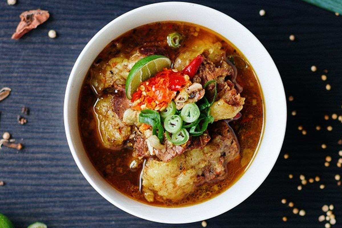 Sop Konro Kuah Hitam: Nikmatnya Hidangan Legendaris Makassar