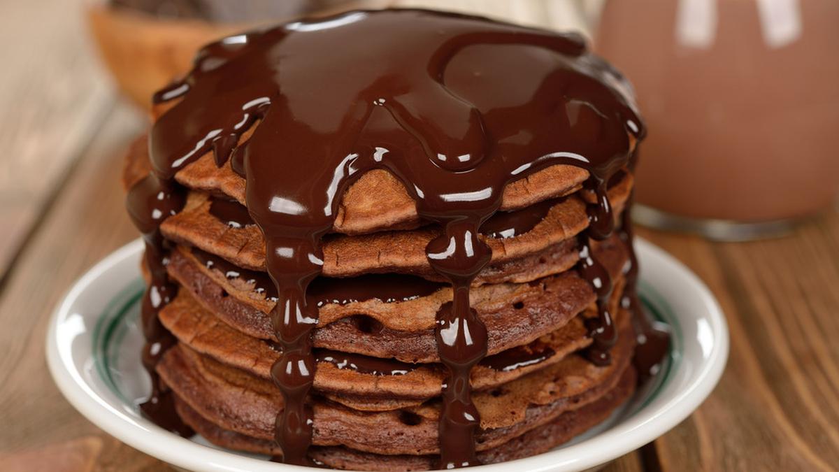 Pancake Coklat: Kombinasi dengan Minuman Pendamping
