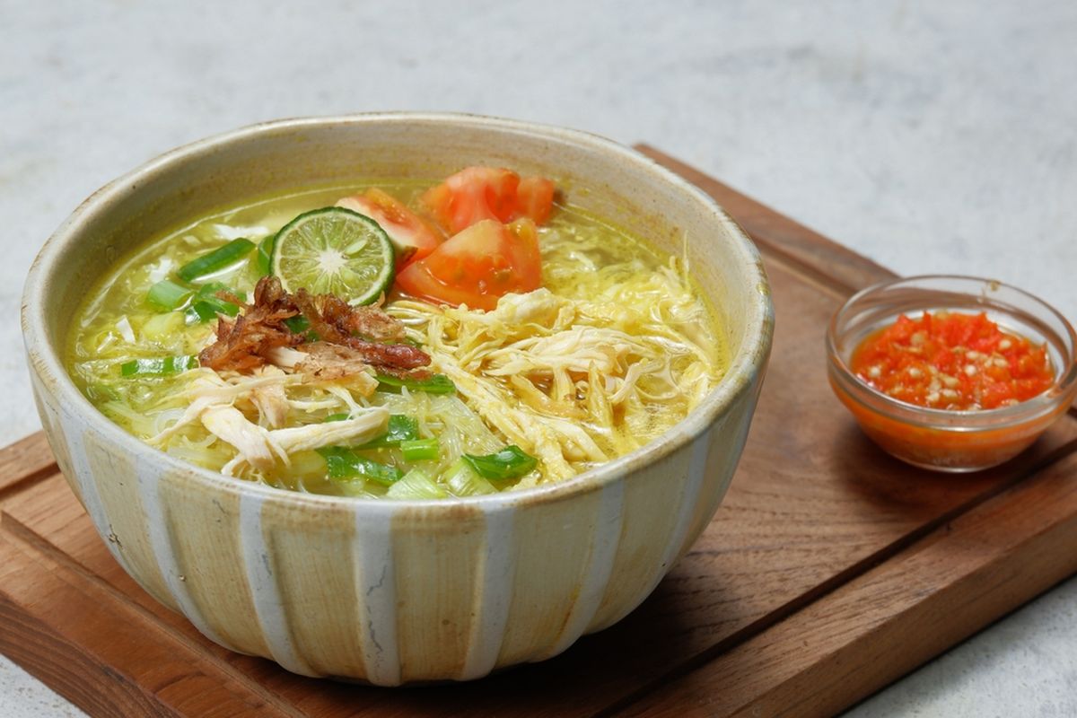 Soto Ayam Madura dan Pelengkapnya yang Membuat Hidangan Lebih Lengkap