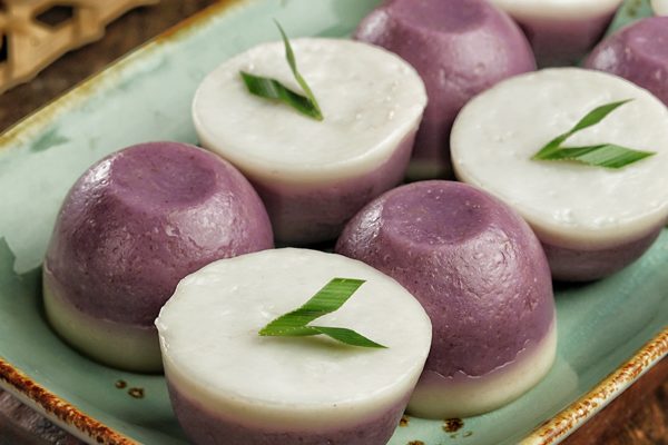 Kue Talam: Camilan Tradisional Indonesia yang Lembut dan Legit Kue Talam: Panduan Lengkap Membuat Camilan Tradisional yang Lembut