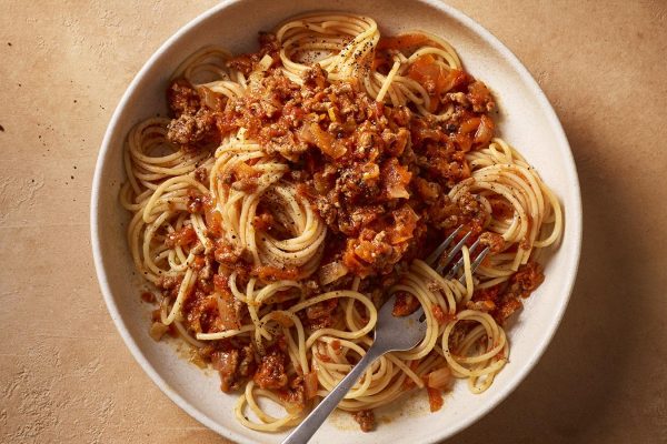 Pasta Bolognaise Menawarkan Sensasi Kuliner Italia yang Autentik