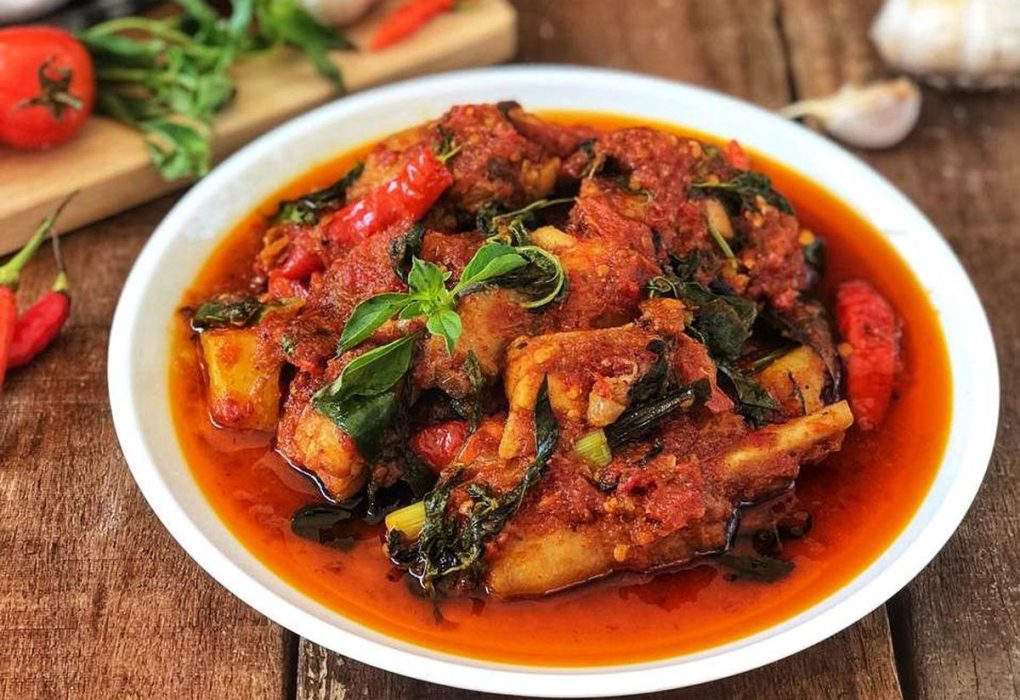 Ayam Woku Belanga dengan Rempah Autentik yang Menggoda