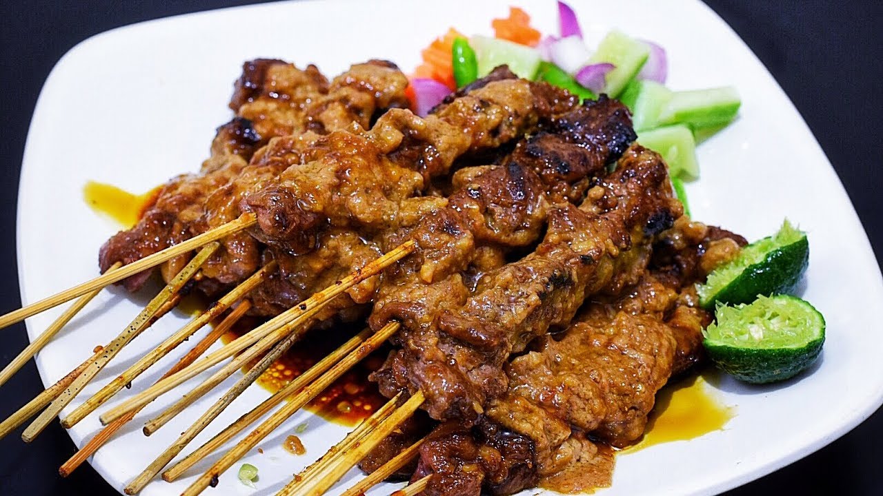 Sate Madura Bumbu Kacang