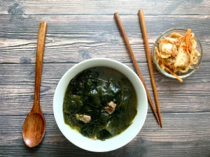 Seaweed Soup