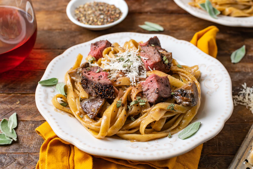 Fettucine Steak