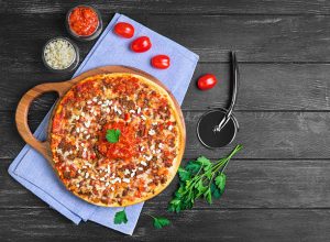 Pizza Bolognese