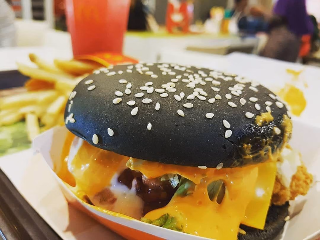 Burger Hitam Charcoal