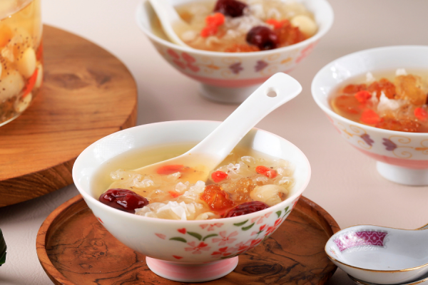 Peach Gum Dessert