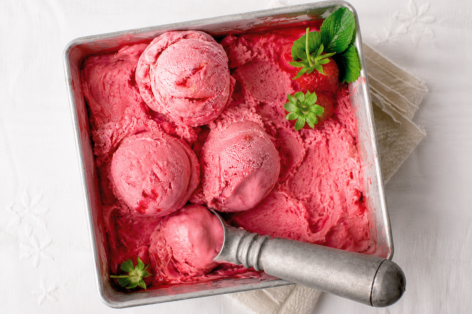 Strawberry Frozen Yogurt